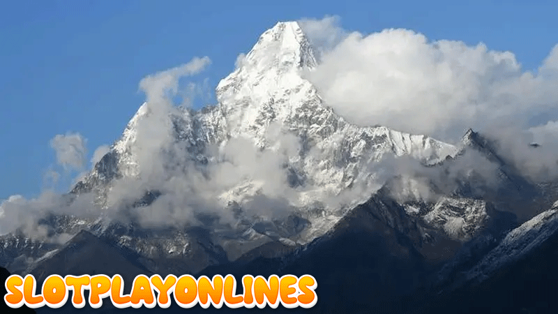 6 Fakta Menarik Gunung Everest yang Disebut Puncak Surga dalam Nama Sansekerta